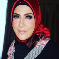 Pernikahan Krisdayanti dan Raul Lemos tahun 2009 sarat dengan berita miring. Krisdayanti disebut-sebut sebagai pelakor di pernikahan Raul Lemos dan Schechah Sagran. Foto: Instagram/SchechahSagran