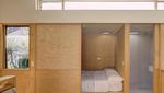 Inspirasi Rumah Mungil di Atas Garasi
