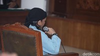 Aman Abdurrahman siap menghadapi vonis. Namun, terdakwa perkara terorisme itu mengaku tidak terima apabila disebut terlibat kasus bom di Jalan MH Thamrin beberapa waktu lalu.