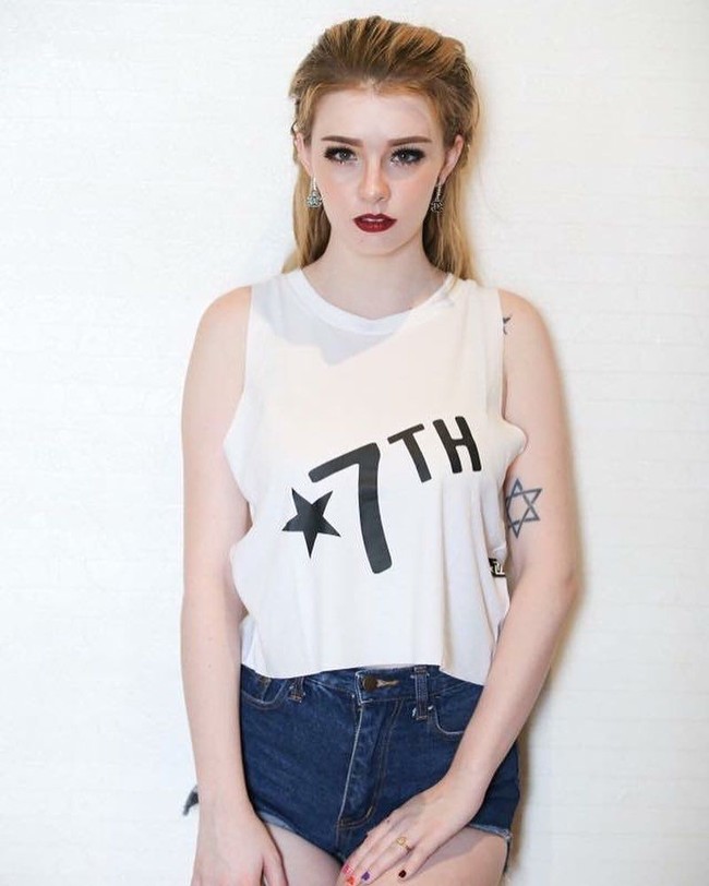  Saya tidak tahu bahwa situs perjudian itu ilegal. Saya minta maaf kepada semua orang dan semoga mereka menerima kesalahan saya. Tolong jangan terlibat dengan situs-situs ini, kata Jessie. Foto: Instagram