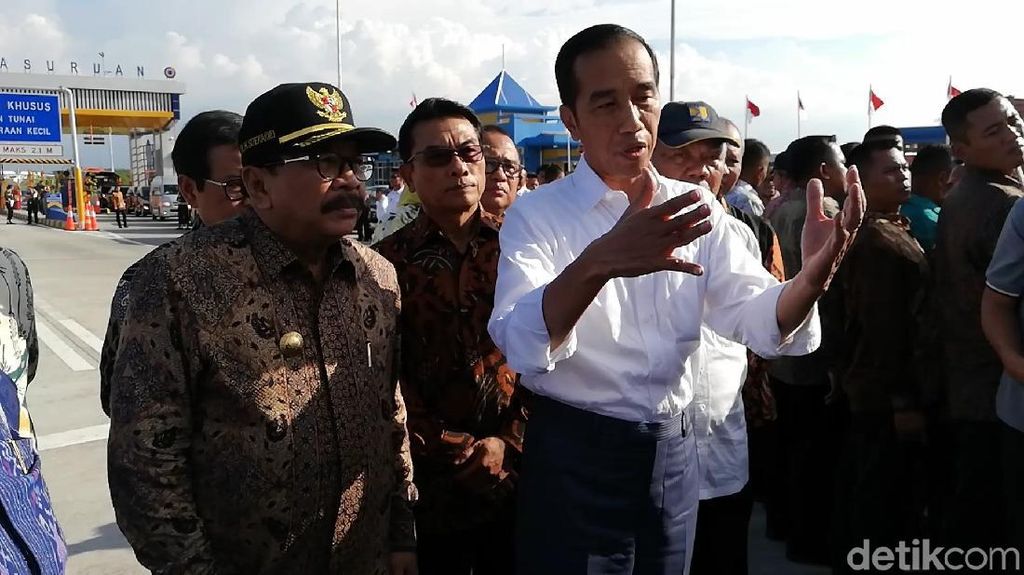 Jokowi Targetkan Merak-Banyuwangi Terhubung Tol 2019 Jokowi Targetkan Merak-Banyuwangi Terhubung Tol 2019