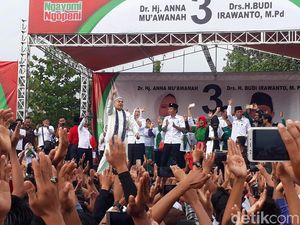 Menpora Ramaikan Kampanye Akbar Paslon 3 Pilbup Bojonegoro