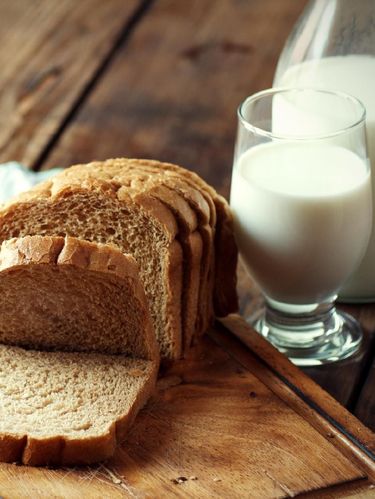 Berbeda dari Wanita, Ini 3 Penyabab Jerawat Pada Pria