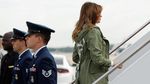 Ini Lho Jaket Melania Trump yang Bikin Heboh