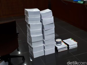 Video Nota Pembelaan Fredrich Setebal 2.000 Halaman