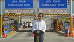 Berkemeja Putih, Jokowi Resmikan Tol Gempol-Pasuruan Seksi II