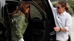 Ini Lho Jaket Melania Trump yang Bikin Heboh