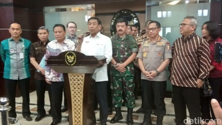 Kapolri hingga Panglima Rapat Persiapan Pilkada dengan Wiranto Kapolri hingga Panglima Rapat Persiapan Pilkada dengan Wiranto