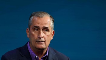 Kepintaran dan kepemimpinannya membuat karir Brian meningkat pesat. Pada tahun 1996, dia sudah menjadi manajer pabrik besar Intel di Arizona. Dan pada Januari 2012, Brian diangkat menjadi Chief Operating Officer. Foto: Reuters