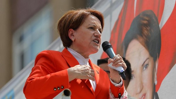 Foto: Meral Aksener, Satu-satunya Wanita Penantang Erdogan