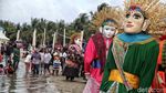 Parade Ondel-ondel Ramaikan HUT DKI Jakarta