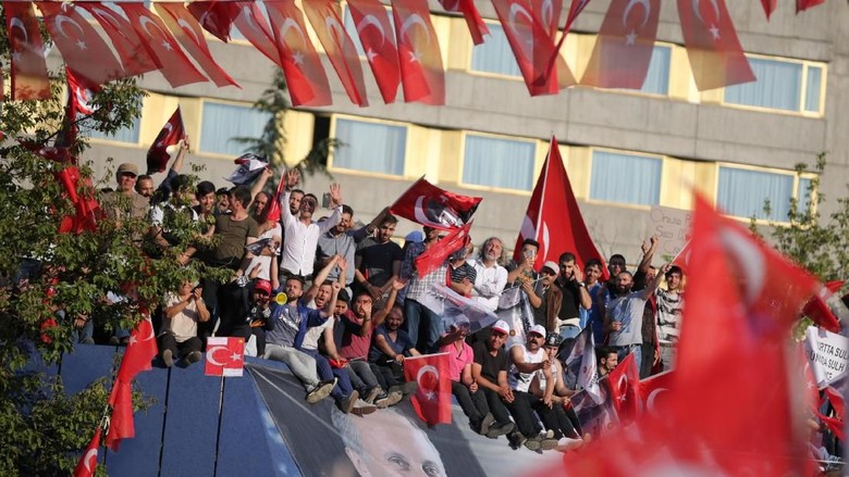 Pilpres Turki dan Tantangan Terbesar Erdogan Pilpres Turki dan Tantangan Terbesar Erdogan
