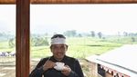 Intip Keseruan Dedi Mulyadi Ketika Makan Pecel hingga Ngulek Sambal Rujak