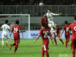 Babak pertama tuntas dengan keunggulan Korsel 1-0.