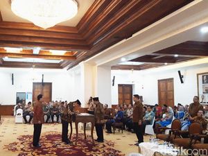Jabatan Tak Boleh Kosong, Pakdhe Karwo Lantik 3 Kepala Daerah