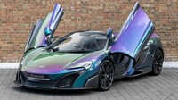 McLaren 675LT Spider bisa menggunakan warna spesial dari MSO Amazon Colour Stream dengan warna bunglon. Foto: Motor1