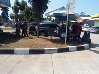 Kebiasaan Buruk saat Nyetir yang Bikin Boros Bensin