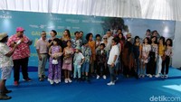 Saat gala premiere berlangsung, dekorasi acara bernuansa serba biru seperti warna laut.  Foto: Mahar/ detikHOT