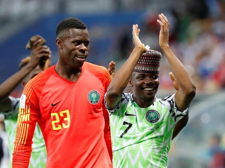 Cetak Dua Gol, Ahmed Musa Berkopiah