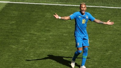 Neymar Vs Kosta Rika: Diving, Ribut dengan Wasit, dan Tangis Bahagia