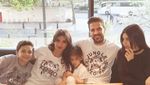 Menikah Bulan Lalu, Begini Kemesraan Cesc Fabregas dan Keluarga saat Makan Bareng