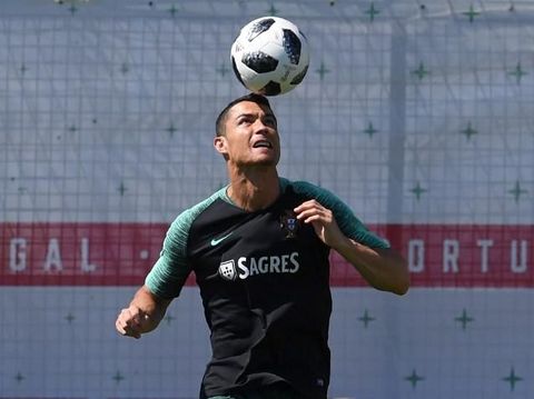 Cristiano Ronaldo Punya Cara Mandi Khusus Usai Tanding Bola