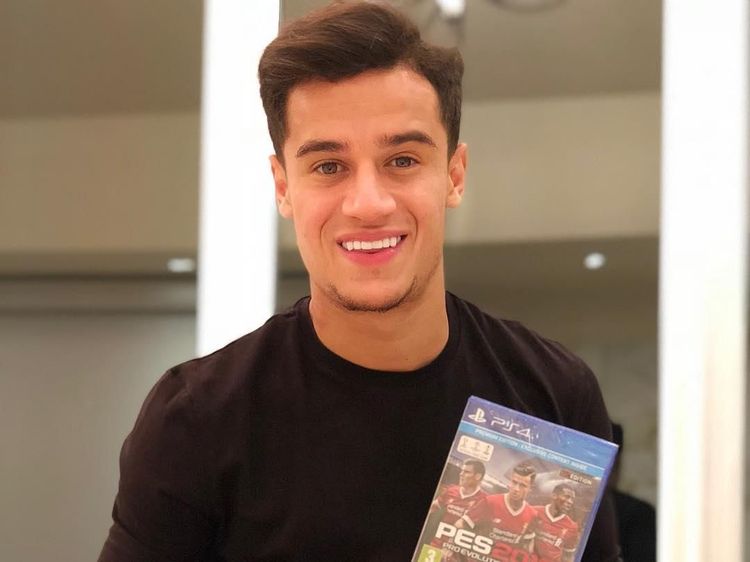 Kilau Gigi Putih Philippe Coutinho yang Bikin Gagal Fokus