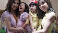 Saking semangatnya olahraga Gisel cerita pernah sampai kejedot. (Foto: Instagram/gisel_la)