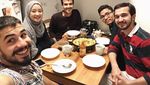 Cantiknya Ekspresi Gitasav, Kim Ji Won Versi Indonesia Ketika Melahap Burger