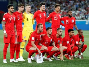 Jordan Pickford Disebut Pendek, Berapa Tinggi Rata-rata Orang Inggris?