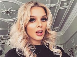 Aktris Helen Flanagan Berbagi Kisah tentang Water Birth-nya
