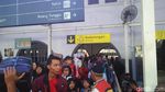 Suasana Kepadatan Pemudik Arus Balik di Stasiun Pasar Senen
