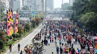 Pengunjung memadati arena Car Free Day (CFD).