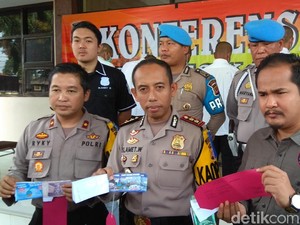Enam Pemalsu Tiket Pantai Tanjungpakis Karawang Dibekuk Polisi