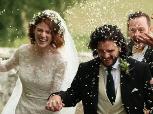 Kit Harington dan Rose Leslie Game of Thrones Resmi Menikah
