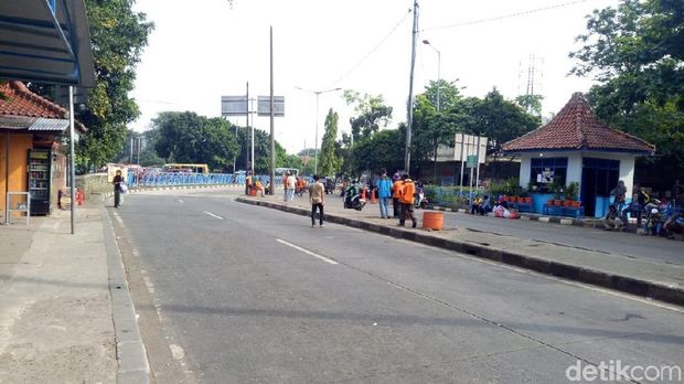 Terminal Kampung Rambutan Mulai Sepi dari Pemudik Arus Balik