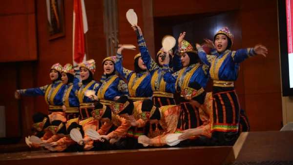 Misi Budaya, Indonesia Bawa 5 Tarian ke Wales Misi Budaya, Indonesia Bawa 5 Tarian ke Wales