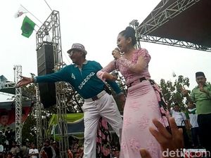 Kampanye Akbar Paslon di Bojonegoro Diterpa Dugaan Politik Uang