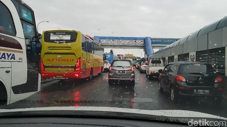 Lalin Tol Bekasi Arah Jakarta Macet Parah Pagi Ini Lalin Tol Bekasi Arah Jakarta Macet Parah Pagi Ini