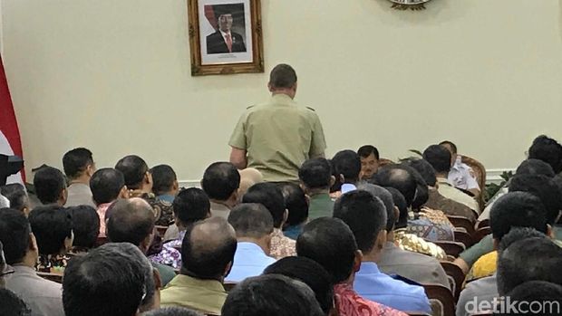 Saat JK Ditanya Tentara Australia Soal 'Orang Populer Menang Pemilu'
