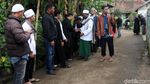 Jenazah Hari Moekti Dimakamkan