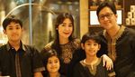 Kemesraan Andre Taulany dan Rien Wartia Trigina di Jepang