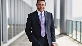 Dinesh Paliwal yang dilahirkan di Agra, India, adalah presiden dan CEO Harman International Industries yang dikenal menyediakan sistem audio berkualitas. Harman sekarang menjadi milik Samsung. Foto: istimewa