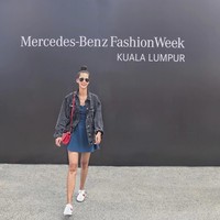 Tak hanya jago di kandang, Paula Verhoeven juga eksis di perhelatan mode internasional. Entah di Kuala Lumpur, Malaysia, ataupun Milan, Italia. (Foto: Instagram/@paula_verhoeven)