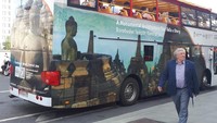 Menteri Pariwisata Arief Yahya berujar, promosi bus Wonderful Indonesia di Rusia adalah cara yang efektif. Sebabnya, sedang banyak turis datang ke Rusia untuk menonton negaranya dan bisa dibuat penasaran dengan gambar-gambar Bali dan Candi Borobudur yang indah (dok Kementerian Pariwisata)