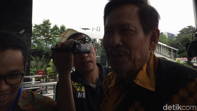 KPK Periksa Eks Ketua Fraksi Demokrat Terkait e-KTP KPK Periksa Eks Ketua Fraksi Demokrat Terkait e-KTP