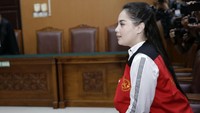 Sebelumnya Jennifer Dunn dituntut delapan bulan penjara hingga menimbulkan rasa penasaran dari masyarakat. Pool/Palevi S/detikFoto.