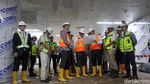Masuk Terowongan Bawah Tanah, Menlu Jepang Cek MRT Jakarta