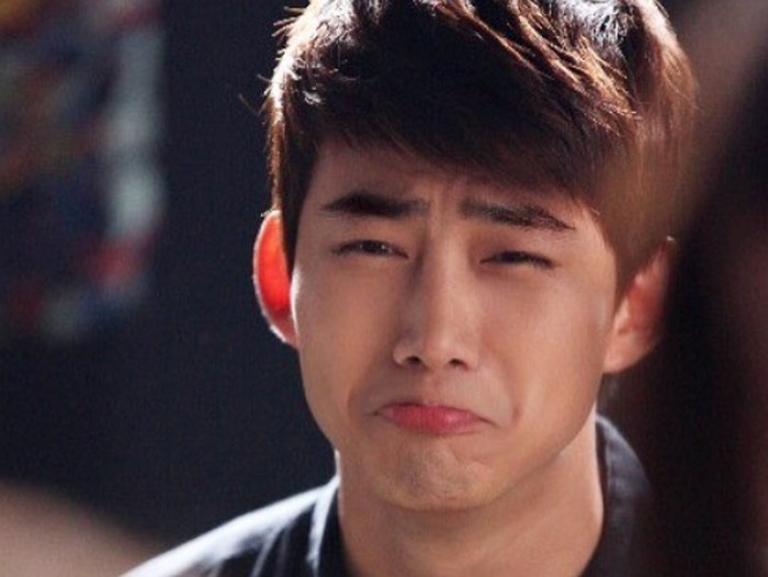 Taecyeon Saranghae! Lirikkan Taecyeon yang Bikin Lelehkan Hati
