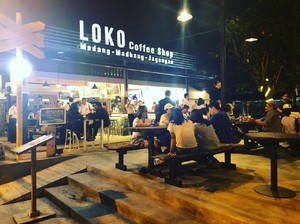 Tunggu Jadwal KA, Penumpang Stasiun Tugu Bisa Ngopi di Kafe Unik Ini